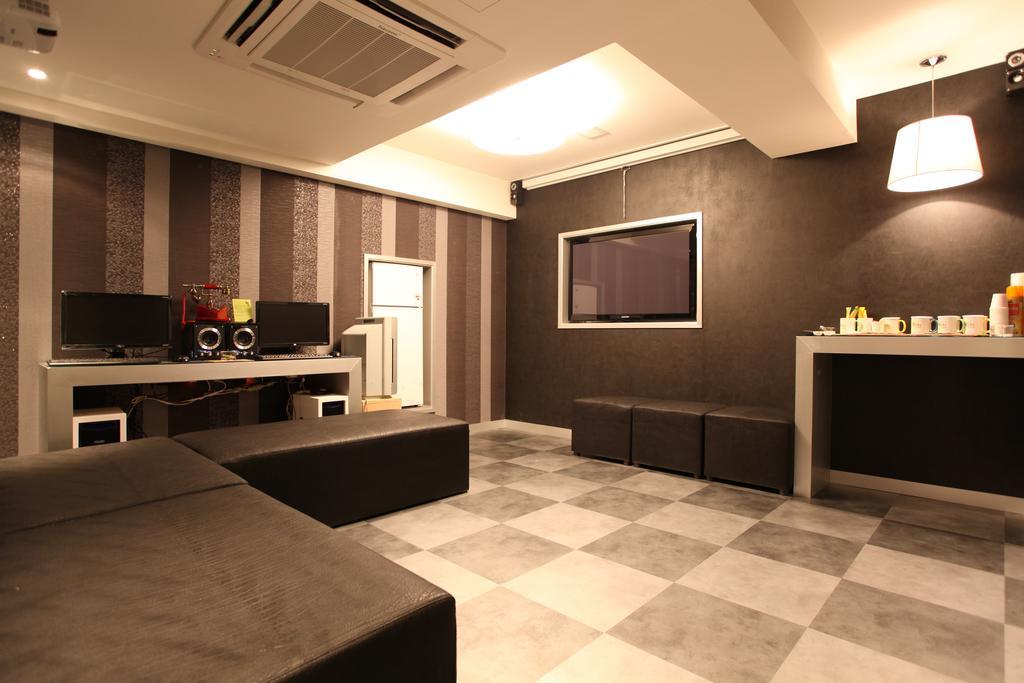 April 2Nd Motel Сеул Екстериор снимка